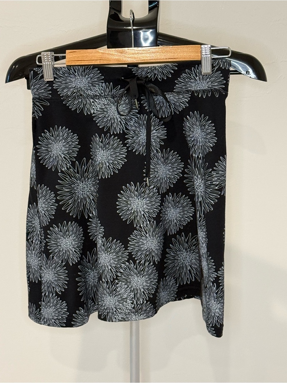 Alpine Design Black Skirt with White Burst Floral Print